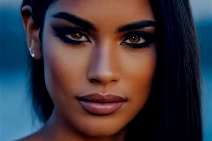 Ellie, 23, a black grey-eyed latina companion based in Gradsko. Offering OWO, Duos, Tantra, A-Level. Available for incall and outcall, day and evening dates.