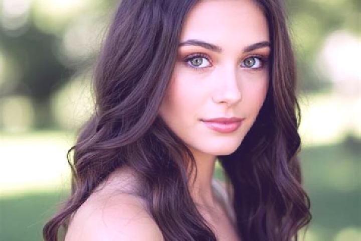 Ellie, 23, a brunette hazel-eyed caucasian companion based in Bongaree. Offering Travel Companion, Party Girl, Overnight. Available for incall and outcall, d...