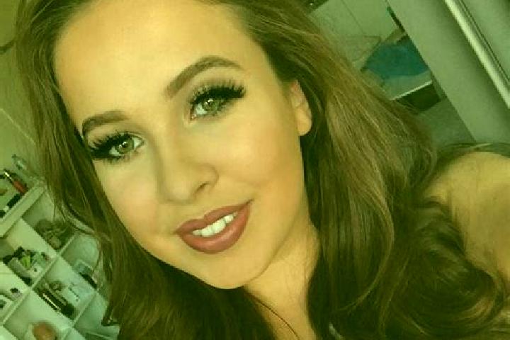 Ellie, 23, a chestnut blue-eyed ebony companion based in Niksar. Offering Party Girl, Fetish, Dinner Date. Available for incall and outcall, day and evening ...
