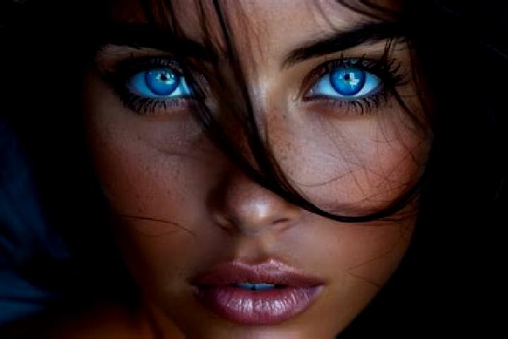 Ellie, 23, a chestnut blue-eyed middle eastern companion based in Saint-Simeon. Offering Striptease, Couples, Tantra, Massage. Available for incall and outca...