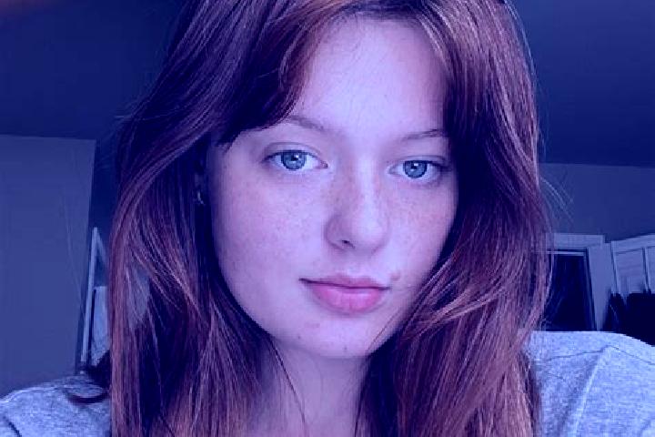 Ellie, 23, a dark blonde dark-eyed mixed companion based in Arese. Offering GFE, Girlfriend Experience, A-Level, OWO, Massage. Available for incall and outca...
