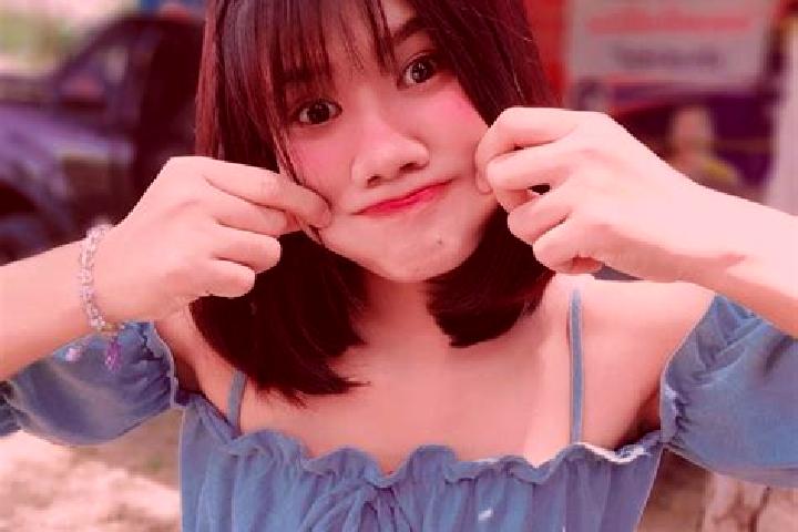 Ellie, 23 — Escort in Akat Amnuai, Thailand
