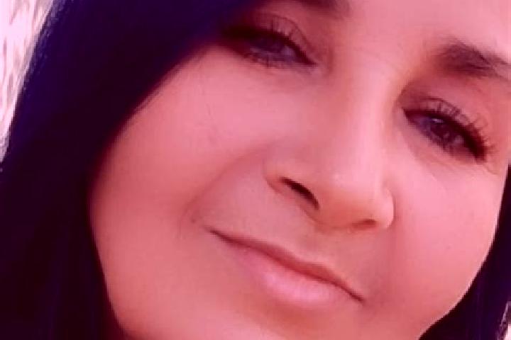 Ellie, 23 — Escort in Altinsu, Turkey
