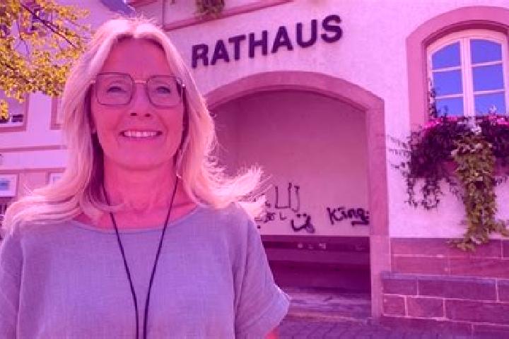 Ellie, 23 — Escort in Billigheim-Ingenheim, Germany