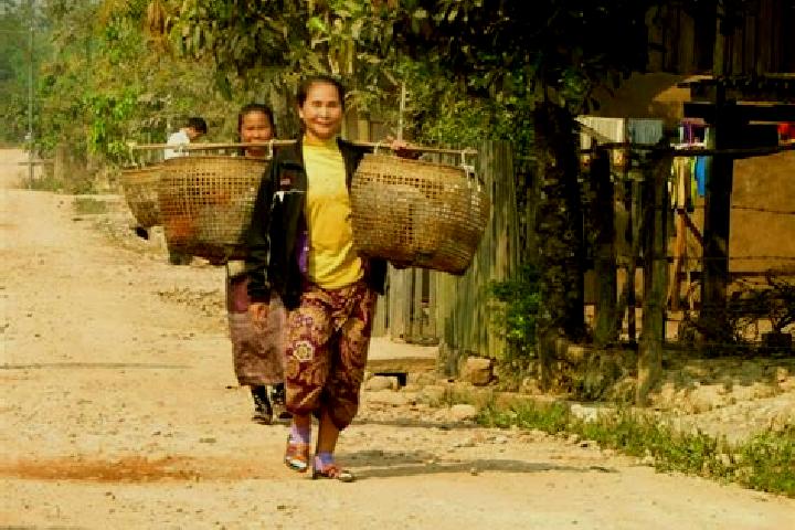 Ellie, 23 — Escort in Muang Sing, Laos