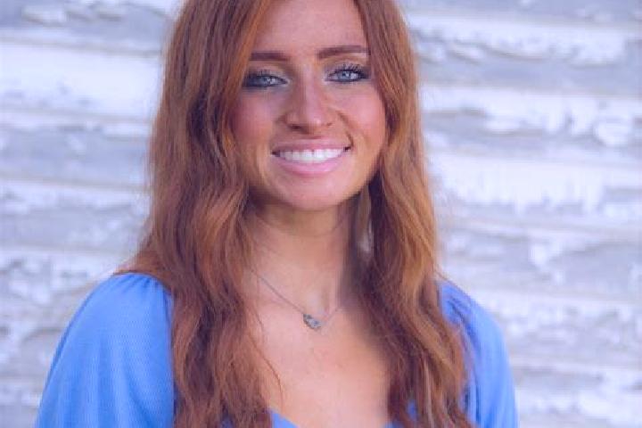 Ellie, 23 — Escort in Sellersburg, United States