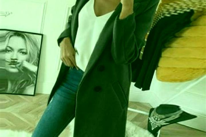 Ellie, 23 — Escort in Sverdlovskiy, Russia