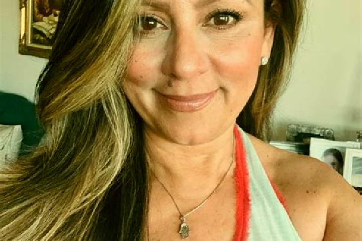 Ellie, 23 — Escort in Winnett, United States