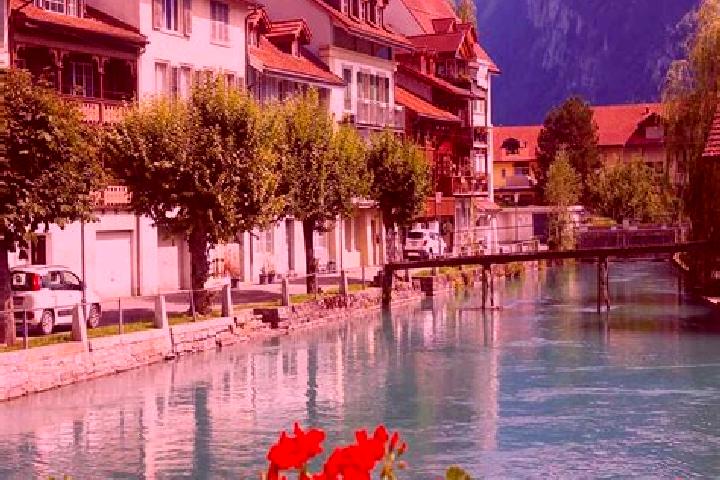 Ellie, 23 — Escort in Wyssachen, Switzerland