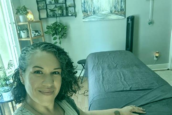 Ellie, 24, a black brown-eyed caucasian companion based in Norfolk County. Offering Prostate Massage, OWO, GFE, Duos, Massage. Available for incall and outca...