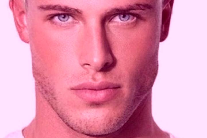 Ellie, 24, a blonde grey-eyed caucasian companion based in Tawangrejo. Offering A-Level, Striptease, GFE. Available for incall and outcall, day and evening d...