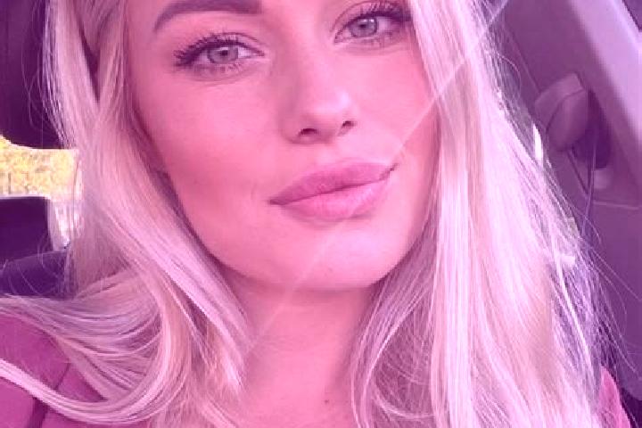 Ellie, 24, a platinum blonde hazel-eyed mediterranean companion based in Haurkuning. Offering Dinner Date, A-Level, Prostate Massage. Available for incall an...