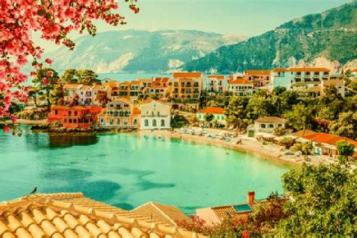 Ellie, 24 — Escort in Anatoliko, Greece