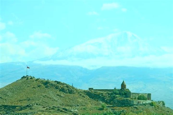 Ellie, 24 — Escort in Ditak, Armenia
