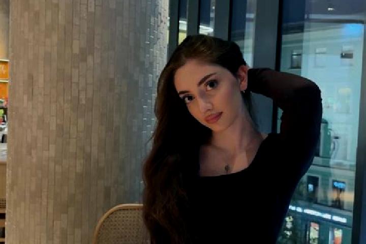Ellie, 24 — Escort in Duru, China