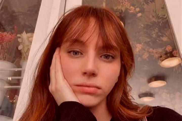 Ellie, 24 — Escort in Gayle Mill, United States