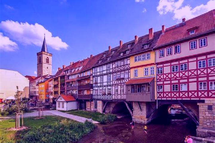 Ellie, 24 — Escort in Georgenthal, Germany