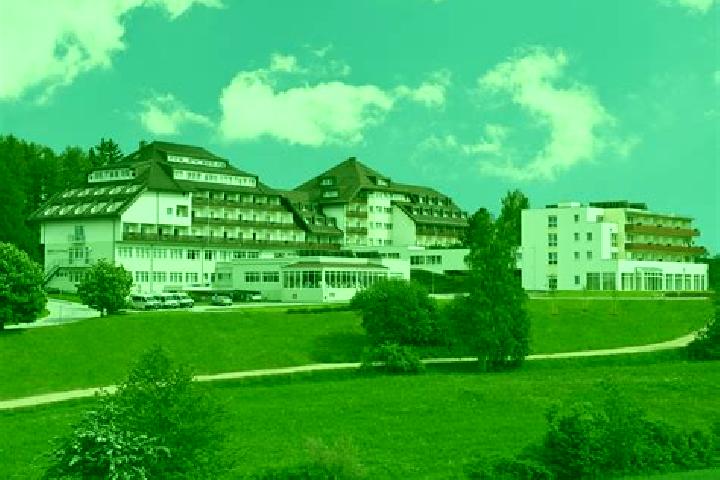 Ellie, 24 — Escort in Grimmenstein, Austria
