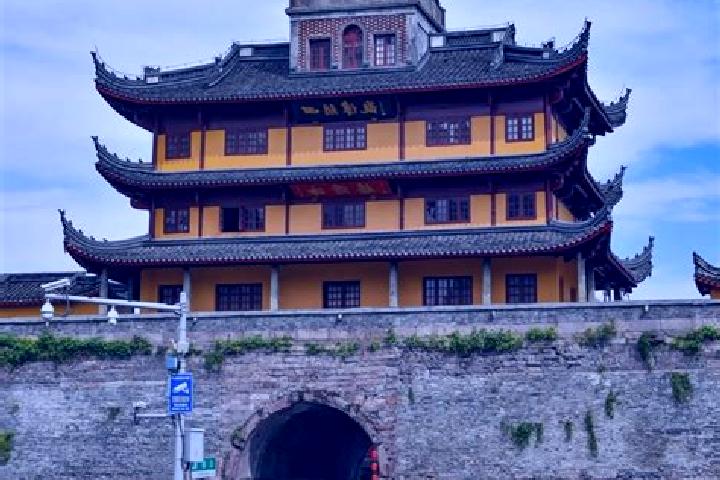 Ellie, 24 — Escort in Gulou, China