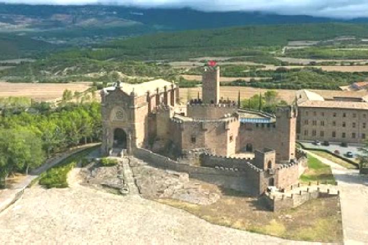 Ellie, 24 — Escort in Itero del Castillo, Spain