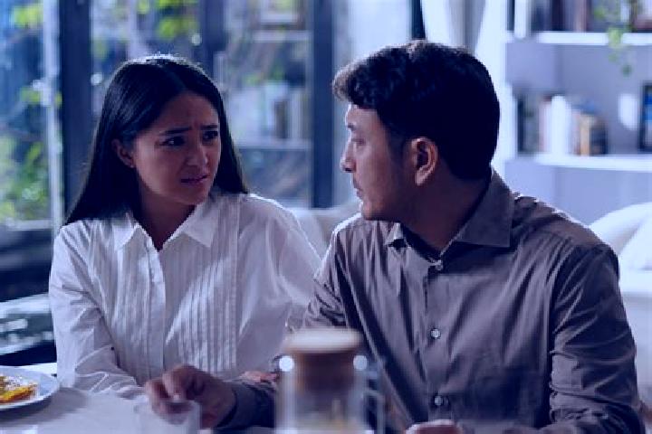 Ellie, 24 — Escort in Jalinan, Indonesia