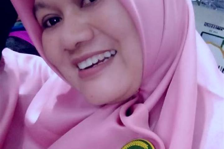 Ellie, 24 — Escort in Jaten, Indonesia