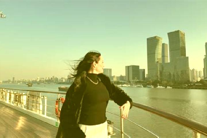 Ellie, 24 — Escort in Qiantan, China