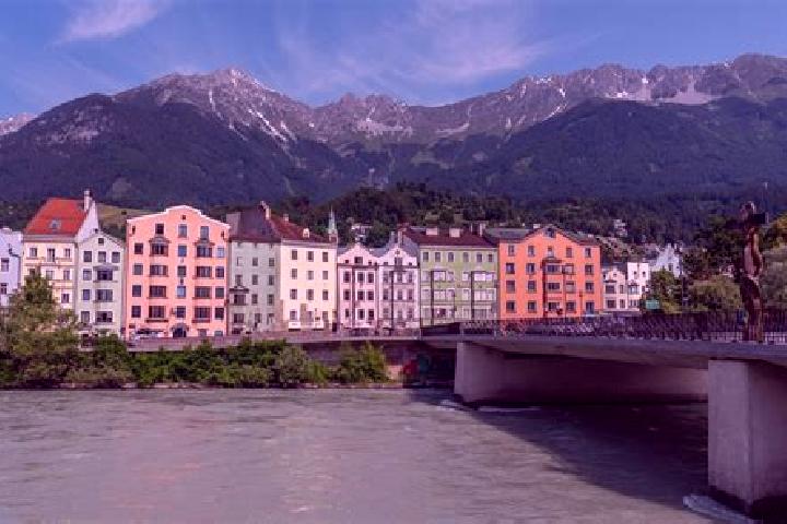 Ellie, 24 — Escort in Rain, Austria