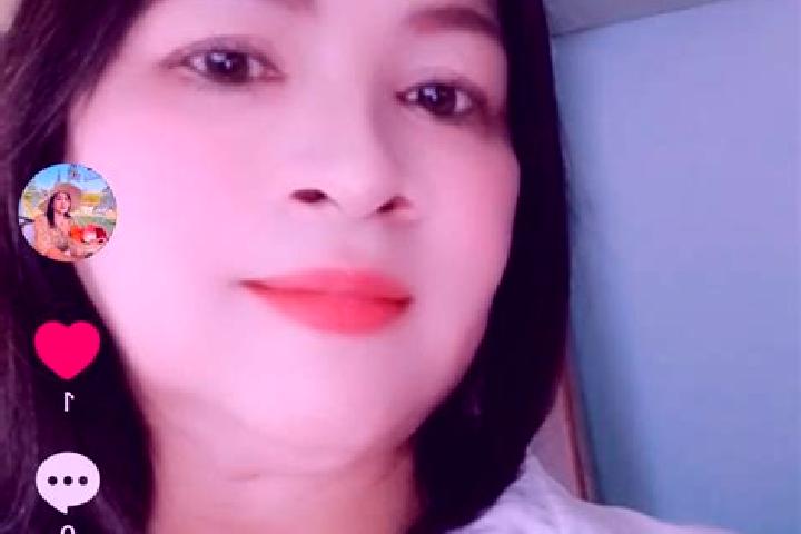 Ellie, 24 — Escort in Samon, Philippines