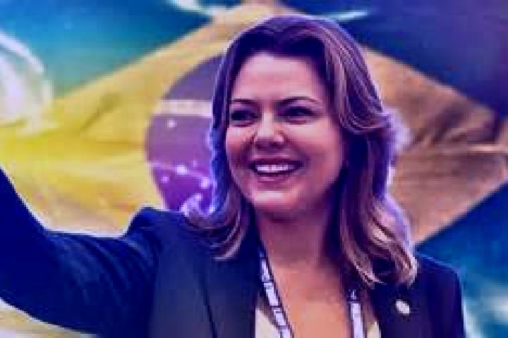 Ellie, 24 — Escort in Sebastiao Barros, Brazil