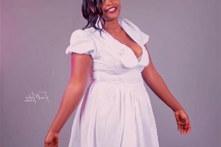 Ellie, 24 — Escort in Siavonga, Zambia