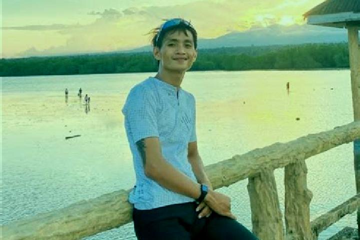 Ellie, 24 — Escort in Tabid, Philippines