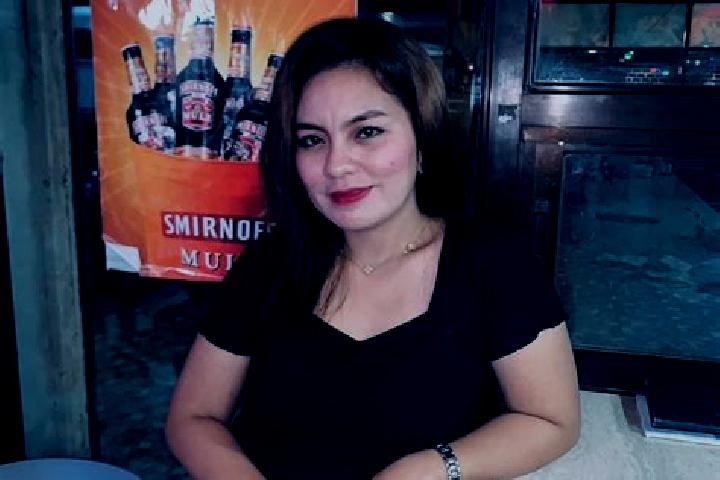 Ellie, 24 — Escort in Tagasilay, Philippines