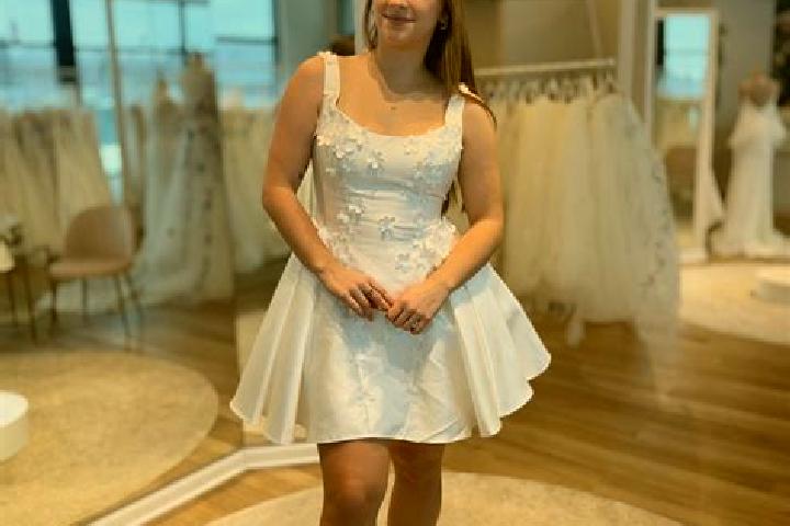 Ellie, 24 — Escort in Vytachiv, Ukraine