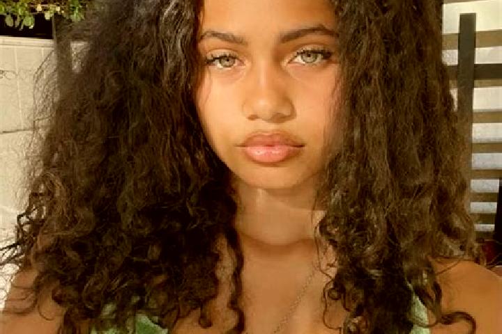 Ellie, 25, a black green-eyed mixed companion based in Longridge. Offering Party Girl, Roleplay, Striptease. Available for incall and outcall, day and evenin...