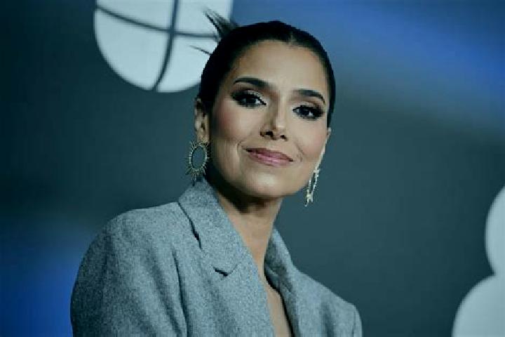 Ellie, 25, a black grey-eyed latina companion based in Karaye. Offering Couples, Deep French Kissing, 69. Available for incall and outcall, day and evening d...