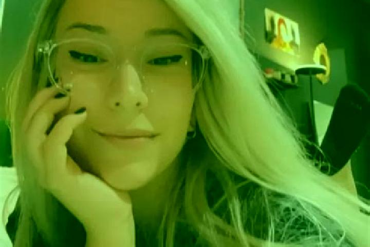 Ellie, 25, a blonde dark-eyed mediterranean companion based in Whitinsville. Offering Couples, Fetish, Erotic Massage. Available for incall and outcall, day ...