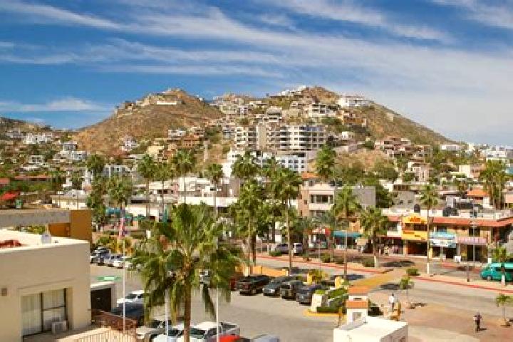 Ellie, 25, a brunette grey-eyed middle eastern companion based in Cabo San Lucas. Offering Striptease, Fetish, Girlfriend Experience, OWO. Available for inca...