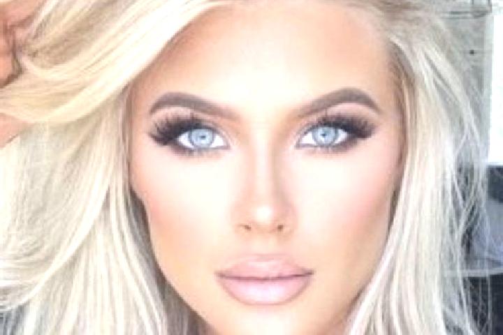 Ellie, 25, a platinum blonde brown-eyed mediterranean companion based in Bejaia. Offering Dinner Date, Erotic Massage, Girlfriend Experience. Available for i...
