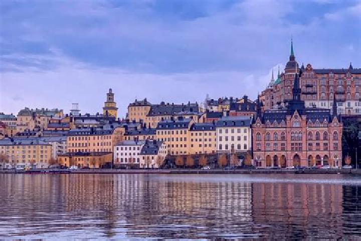 Ellie, 25 — Escort in Bjursas, Sweden