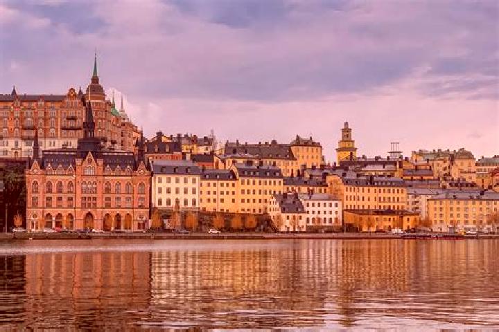 Ellie, 25 — Escort in Garsnas, Sweden
