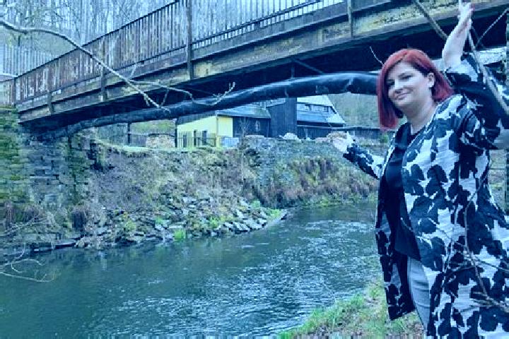 Ellie, 25 — Escort in Halsbach, Germany