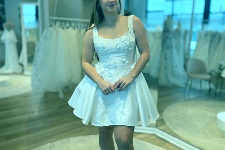 Ellie, 25 — Escort in Kozlivshchyna, Ukraine