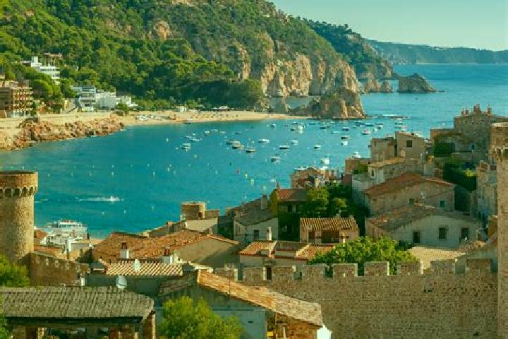 Ellie, 25 — Escort in Pitiegua, Spain