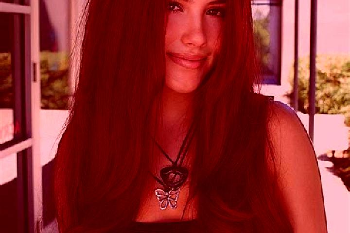 Ellie, 26, a auburn dark-eyed indian companion based in Sem-Peixe. Offering Roleplay, Massage, Deep French Kissing, CIM. Available for incall and outcall, ov...