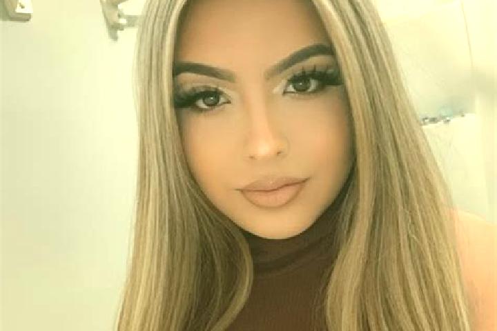 Ellie, 26, a blonde brown-eyed latina companion based in Shippensburg. Offering OWO, Deep French Kissing, Erotic Massage, BDSM, Massage. Available for incall...