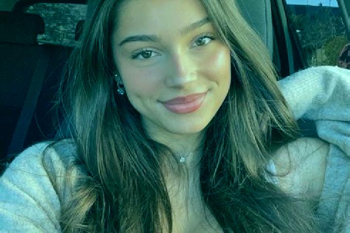 Ellie, 26, a brunette blue-eyed mixed companion based in Cacongo. Offering OWO, GFE, Prostate Massage, Overnight, CIM. Available for incall and outcall, day ...
