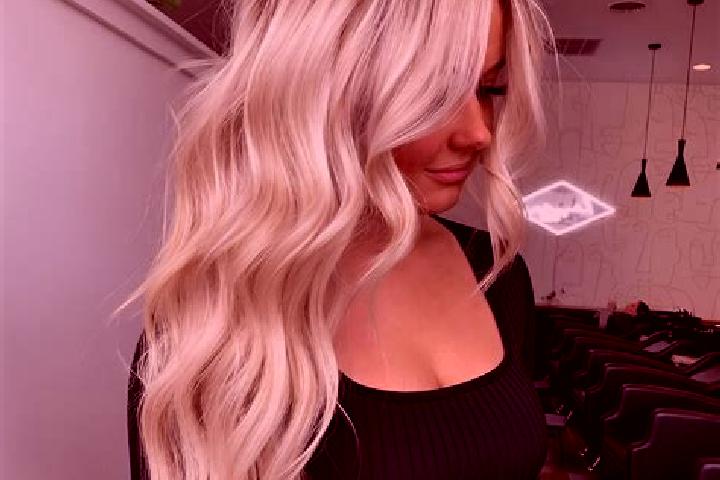 Ellie, 26, a platinum blonde grey-eyed ebony companion based in Kruzlov. Offering Striptease, Travel Companion, Prostate Massage, Roleplay, Duos. Available f...