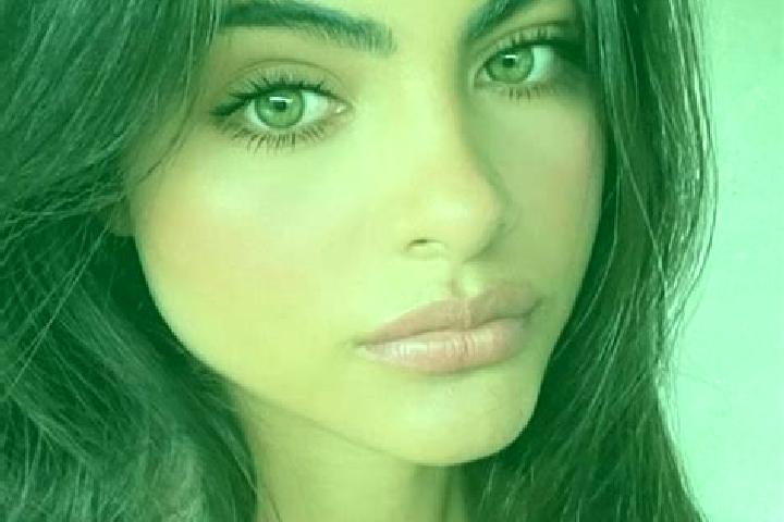 Ellie, 26, a red green-eyed indian companion based in Pirdop. Offering GFE, Girlfriend Experience, Domination, 69. Available for incall and outcall, day and ...