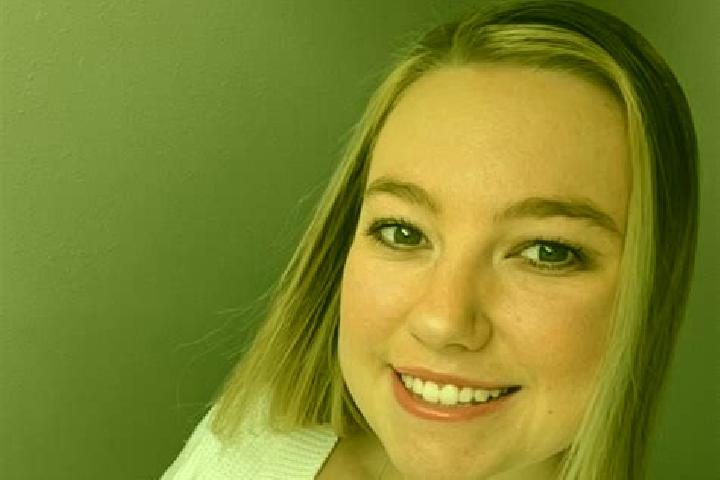 Ellie, 26 — Escort in Bertrand, United States